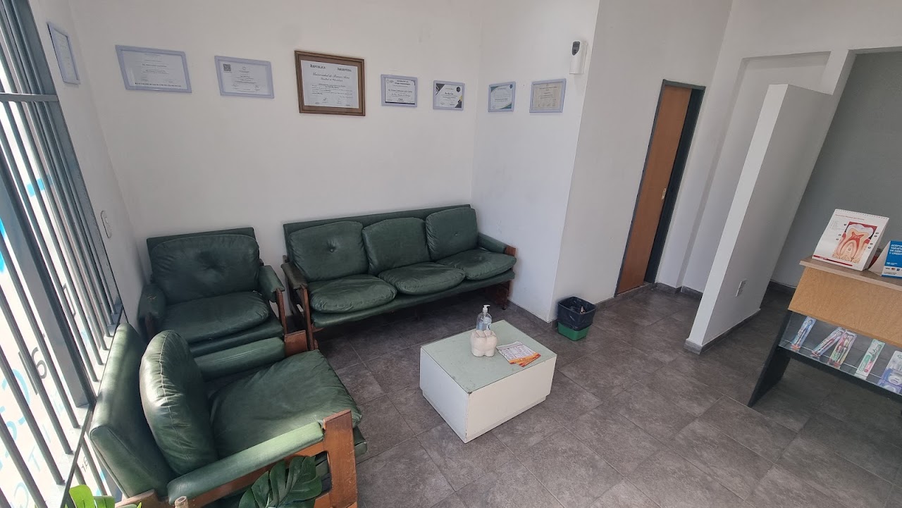 Fachada de Odontología DentalCar